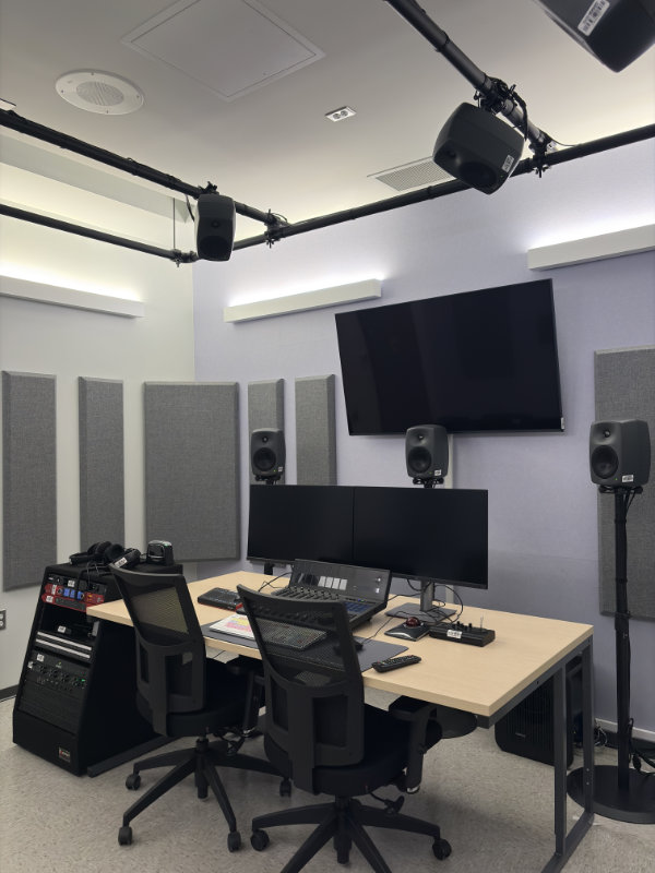 Local A-4421 : Salle de régie de son - Labo HSI, UQAM