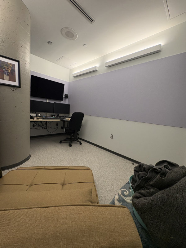 Local A-4415 : Salle de montage - Labo HSI, UQAM